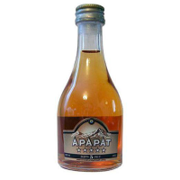 Коньяк Арарат 5 лет 40% 0,05л Армения фото