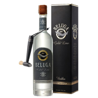 Водка Белуга золотая линия 40% 0,75л п/у кожа Россия фото