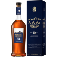 Коньяк Арарат Ахтамар 10 лет 40% 0,5л п/у Армения фото