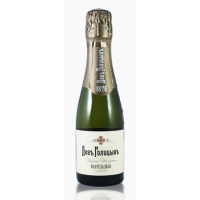 Вино игр Наследие Мастера Левъ Голицынъ бел п/сл 11,5% 0,2л Россия фото